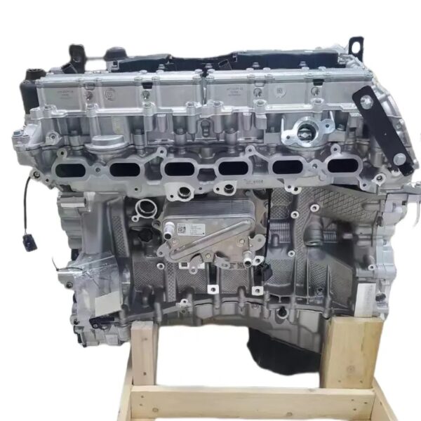 Land Rover 48V produces a new 3.0T automobile engine light hybrid engine total long cylinder block.